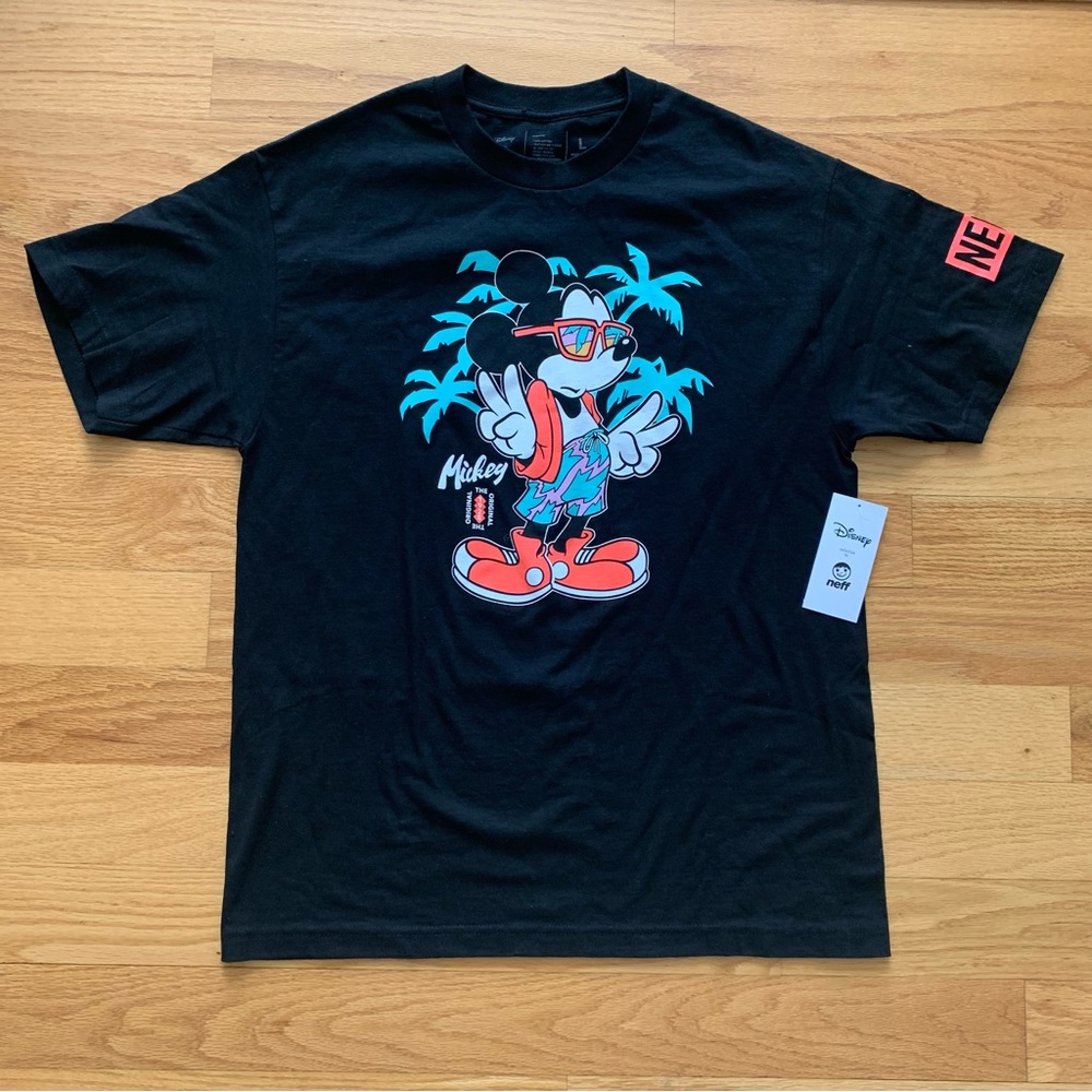 Disney by Neff Mickey Mouse “Cool Mickey” T-Shirt Sz L New with Tags